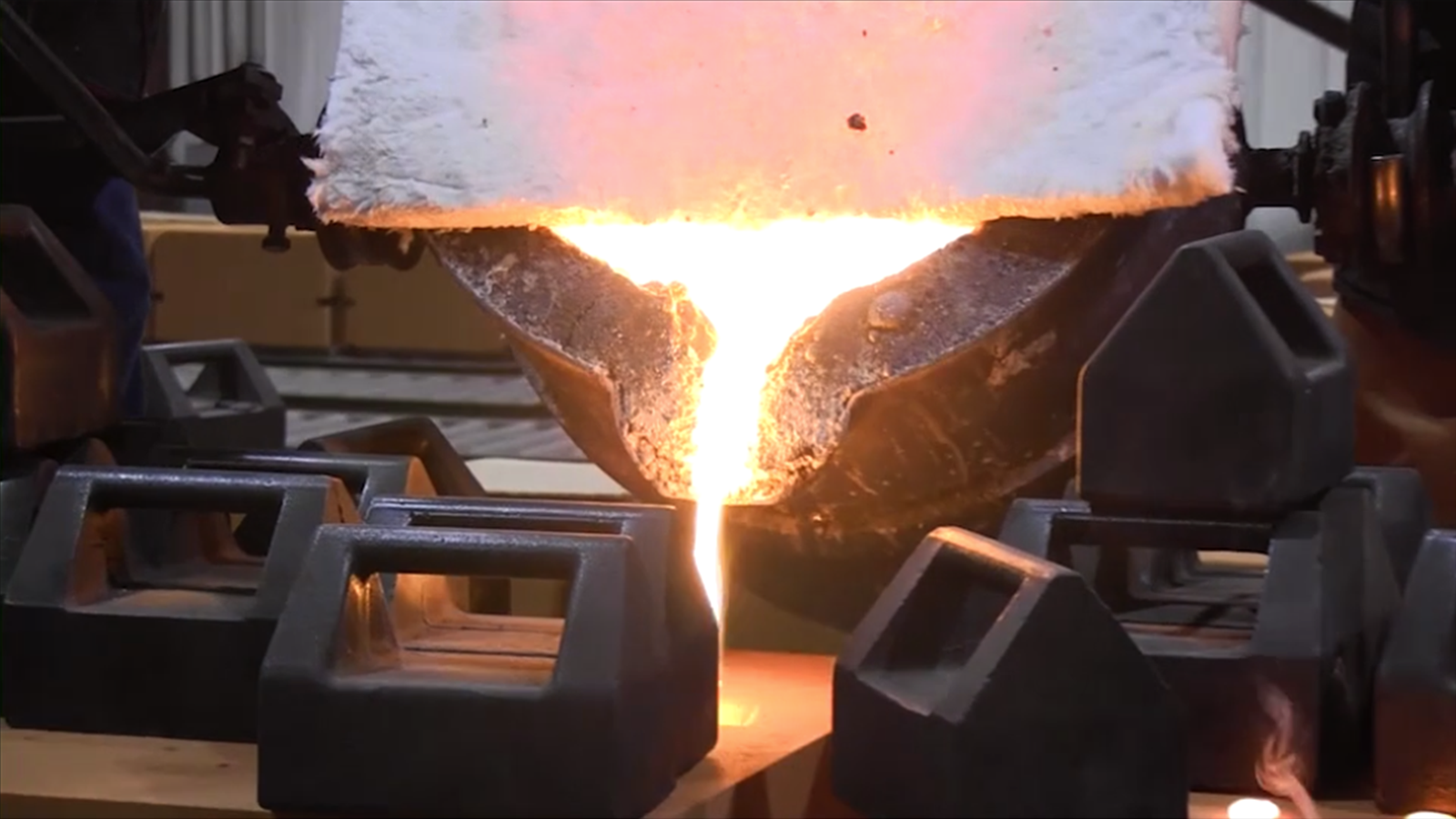 ICT Dualtech Foundry Pouring Molten Metal